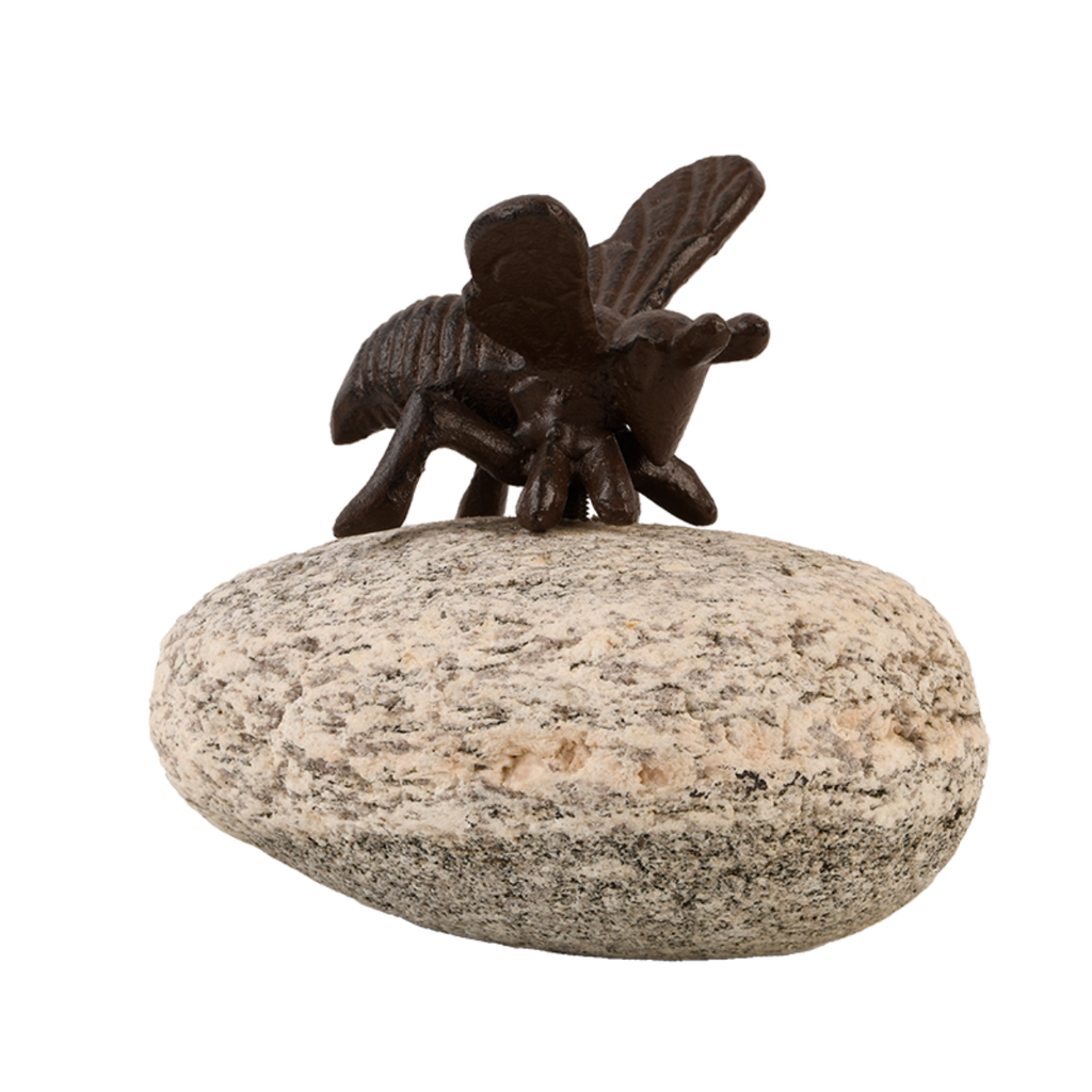 Decoratie BIJ OP STEEN