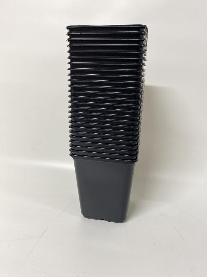 PLASTIC PLANTPOTJES vierkant 10x10x11 cm - 25 st