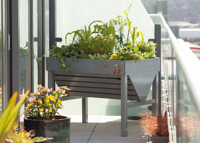 KWEEKBAK VOOR BALKON OF TERRAS,VEG TRUG IN ALUMINIUM