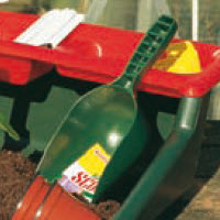 [12-008955] Une pelle